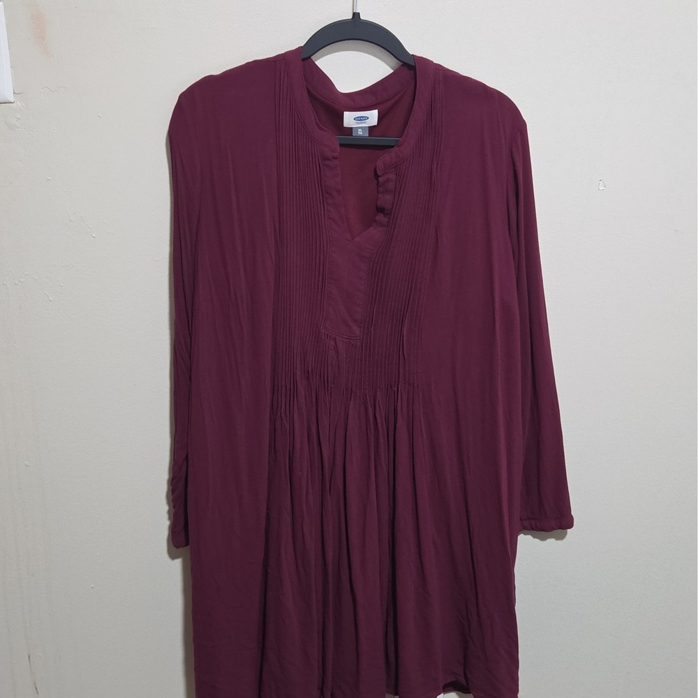 Old Navy Women's XL Burgundy Pintuck Pleated Lined Rayon Long Sleeve Dress